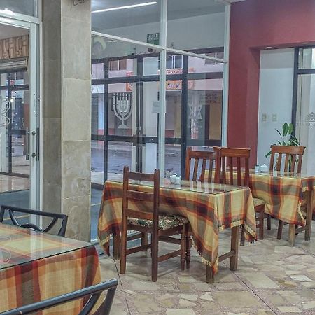 Hotel Israel - Lago Agrio 누에바 로하 외부 사진